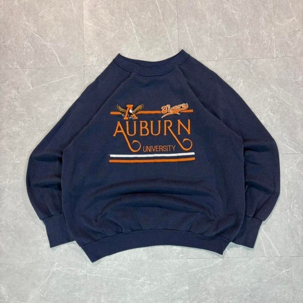 90s Auburn University navy crewneck sweatshirt Size XL #college #sweatshirt